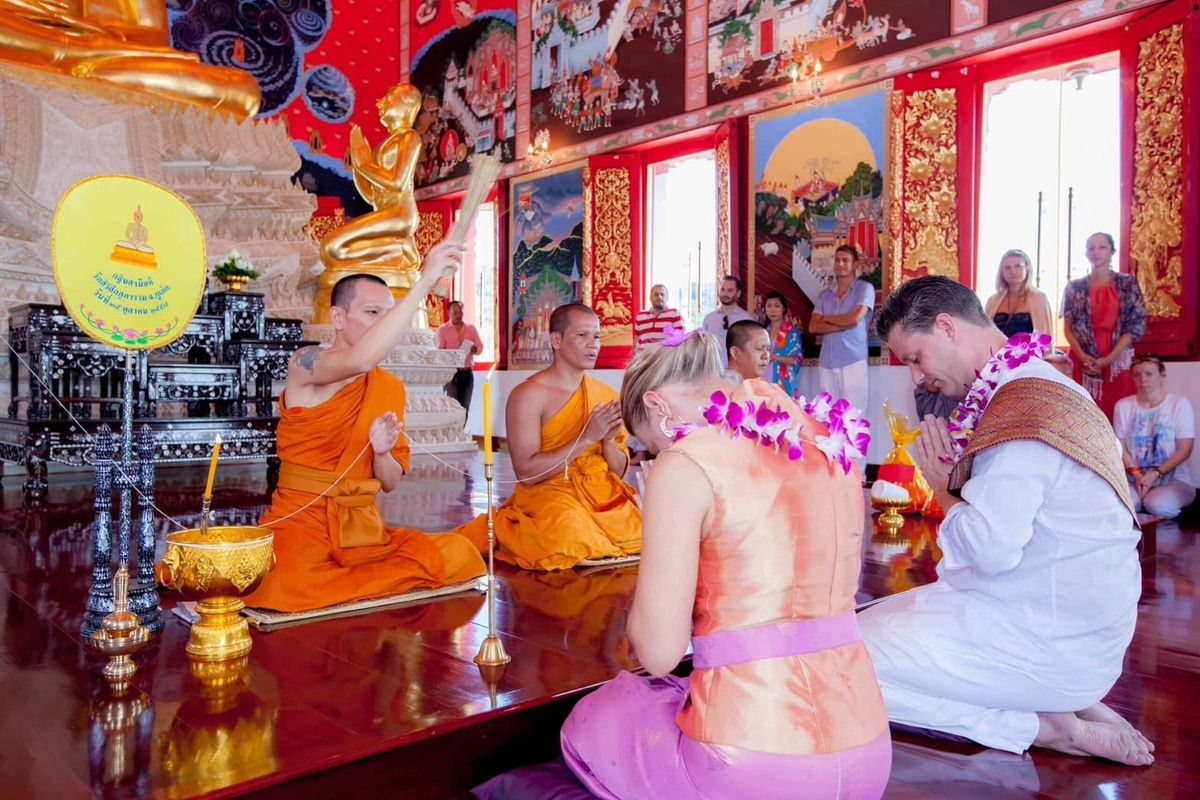 Một nghi lễ cầu phúc truyền thống của Thái Lan thực sự diễn ra như thế nào?